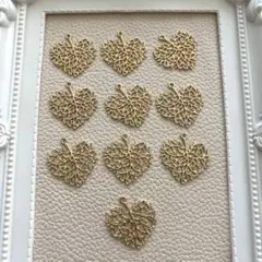 チャーム　透かしハートの枝葉