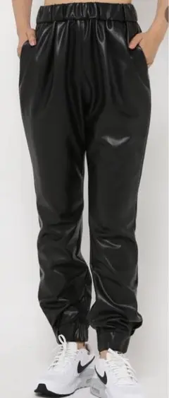 HEREIAM ECOレザーJOGパンツ未使用