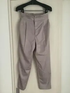 サテンクロップドハイウエストパンツ ② ベージュ