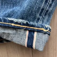 アーバンリサーチ ストレートダメージデニム 赤耳付き