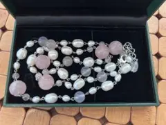 ⭐︎美品⭐︎ アキオモリ　ローズクォーツと淡水パールのロングネックレス