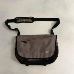 archive NIKE messenger bag y2k