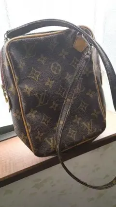 美品 LOUIS VUITTON ブラウン モノグラム ダヌーブ