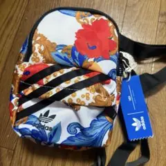 廃盤　激レア　アディダスオリジナルス【adidas】花柄　デザイン激選　リュック adidas - アディダス オリジナルス 花柄 リュック バッグパック