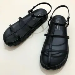 オデットエオディール クロスライン ストラップサンダル ブラック サイズ36