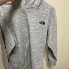 THE NORTH FACE グレー パーカー
