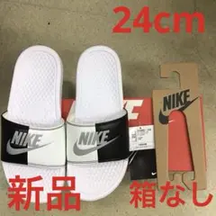 ナイキ　ベナッシサンダル新品　未使用　送料込み24cmタグ、箱付き