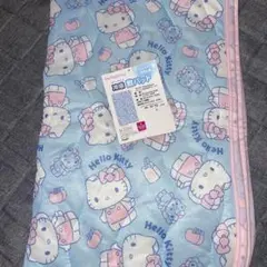新品　サンリオ　キティー　冷感　敷きパッド　ベビー　70cm x 120cm