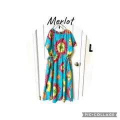 Merlot メルロー　花柄 ゆったりワンピース