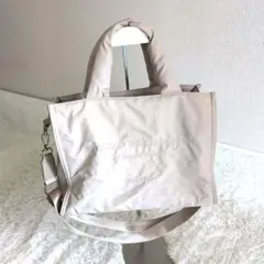 ナイロン ベージュ トートバッグ ロゴ入り