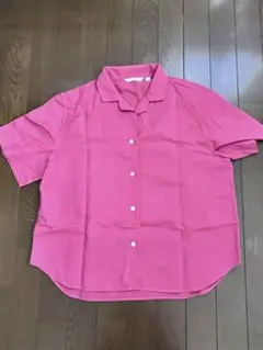 ユニクロ　ピンクシャツ　M