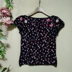 69.アンナモリナーリ　花柄　スパンコール　カットソー　フリーサイズボートネック