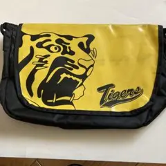 虎デザイン イエロー ブラック バッグ　タイガースファン必携　優勝間近か