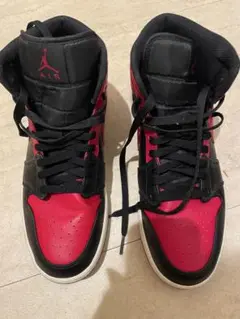 Nike Air Jordan 1 赤黒 ミッド　28cm
