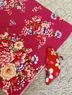 台湾　客家花布　新品　台湾の形のミニポーチ