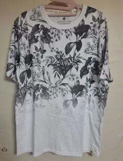 RESTORATION 花柄Tシャツ ホワイト/ブラック