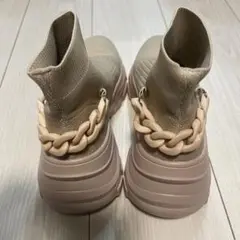 チェーン付きソックスブーツ