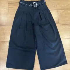 黒いワイドパンツ ベルト付き　130
