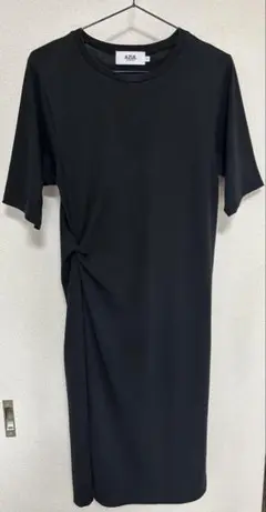 AZUL 黒 半袖Tシャツ（スリットワンピース）ねじりデザイン