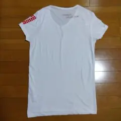 USUALIS ウザリス VネックTシャツ