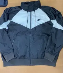 Nike ナイロンジャケット 黒/白
