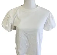 【ZARA】パフスリーブ　トップス　Tシャツ