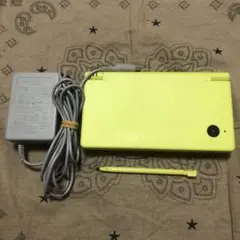 美品 ニンテンドーDSI ライムグリーン 本体 訳あり
