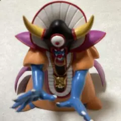 フィギュア 青い肌 装飾的な衣装