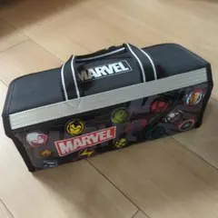 絵の具バッグ　MARVEL マーベル