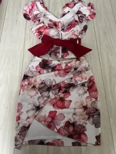 フラワープリント リボン付き ミニドレス