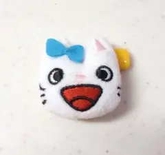 ノンタンの妹・タータン ぬいぐるみブローチ バッジ
