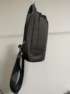 ダークブラウン ショルダーバッグ