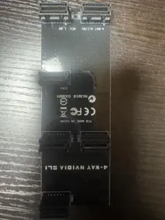 ASUS 4-WAY SLIブリッジ