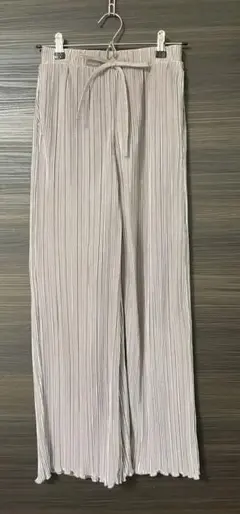 GU ランダムプリーツドローストリングパンツ