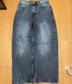 H&Mのバギーデニム