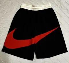 NIKE ハーフパンツ　Sサイズ