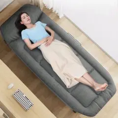 特大号ポータブル折りたたみベッドはオフィスでの昼寝に適しています。