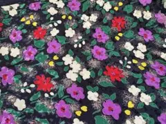 未使用⭐︎ネイビー花柄テキスタイル生地　4m レトロ