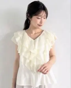 【25SS】 stola. ストラ フリルブラウス アイボリー 38