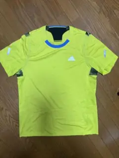 アディダス　ランニングシャツ