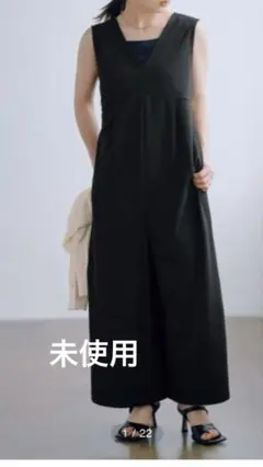 未使用 タグ付き 定価1.2 完売品 コヒナ Vネックイージーオールインワン