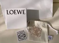 LOEWE ブローチ ゴールド
