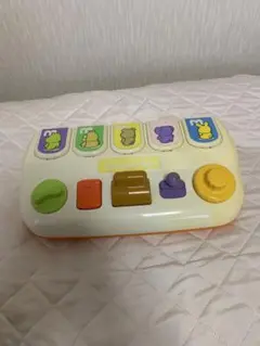 知育玩具 だれかなボックス darekana Box