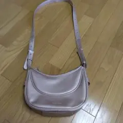 ピンク ショルダーバッグ
