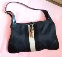 【値下げしました!】GUCCIショルダーバッグ