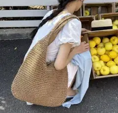 編み込みデザイン トートバッグ ベージュ 大容量 夏 シンプルデザイン 女子