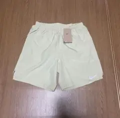 NIKE ランニングショートパンツ　インナー付　メンズ　グリーン　黄緑　L 新品