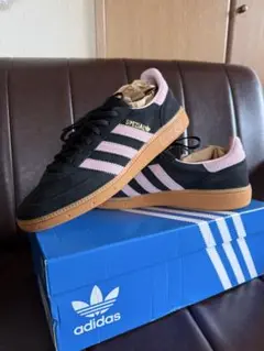 adidas SPEZIAL ブラック/薄ピンク スニーカー