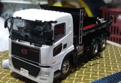 専用　kyosho 1/64スケールR/Cトレーラー日産ディーゼルクオントラクタ Amazon.co.jp: RC 京商 1/64 UDクオン 白 ラジコン 現状