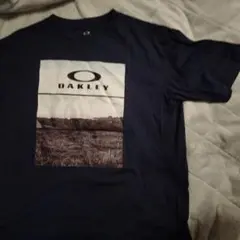 Oakley ネイビー Tシャツ